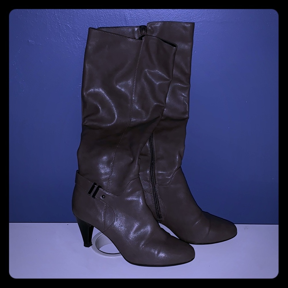 Light brown boots
